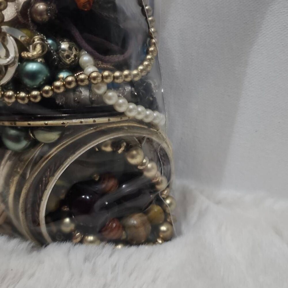 Grandma Jewelrybox Crafting Jewelry Treasures Lot 3lbs #2 - Picture 7 of 8